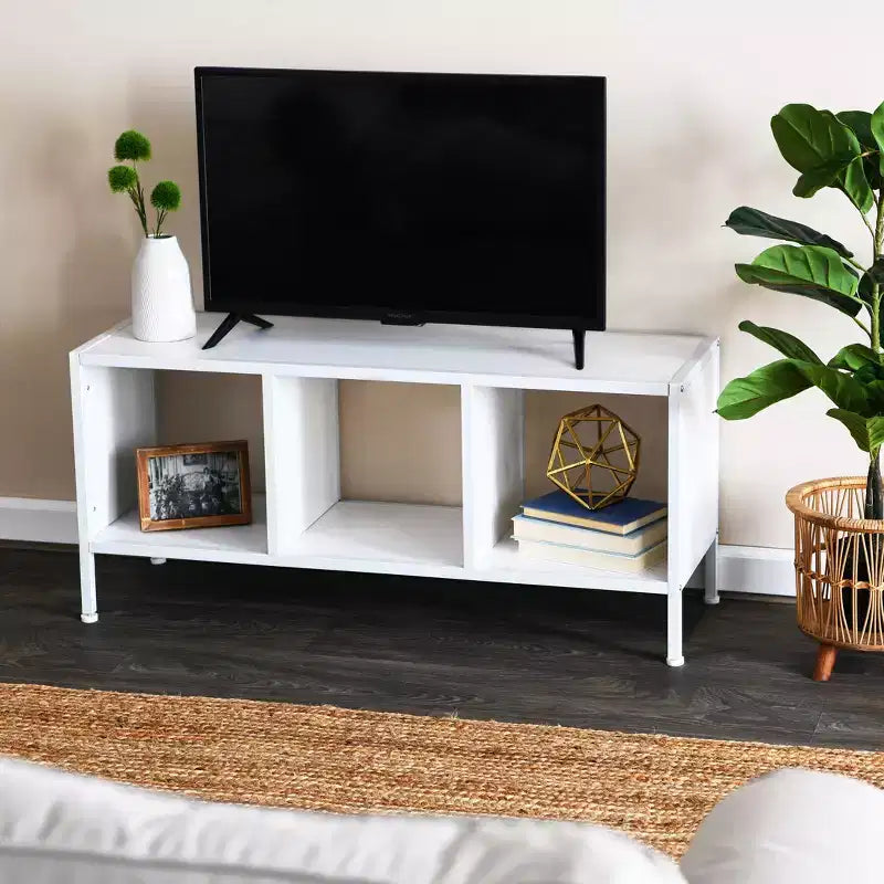 Mueble de TV Ashwood/Blanco escandinavo con 3 compartimentos de almacenaje, apto para televisores de hasta 46"
