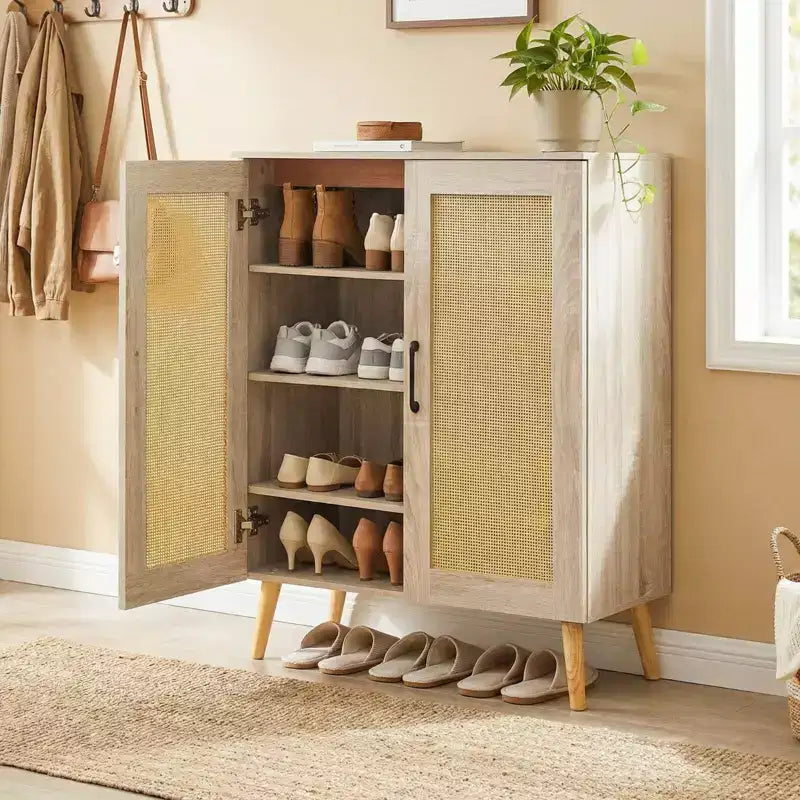 Zapatero de ratán natural/nogal, 5 niveles, 3 estantes extraíbles, 2 puertas, capacidad para 16 pares