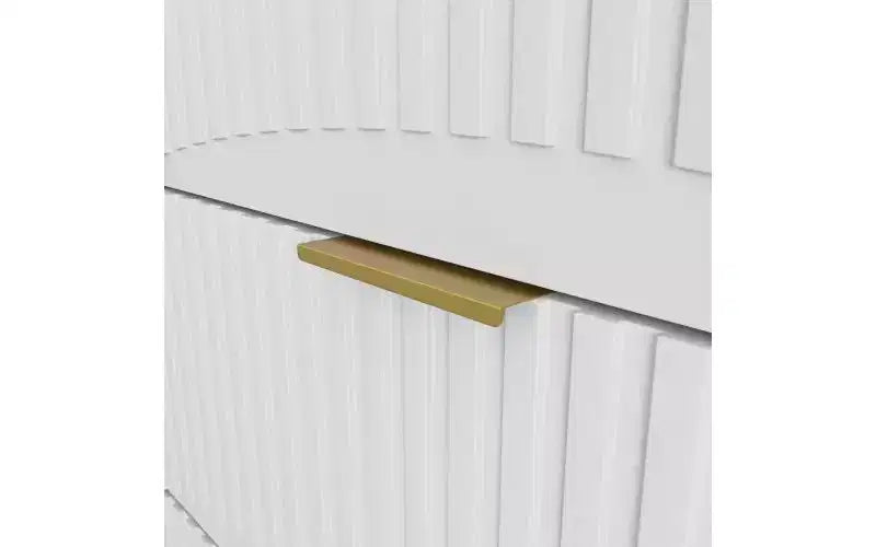 Cómoda blanca de 9 cajones con frente ondulado y tiradores dorados, 160 cm